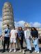 Vor_dem_schiefen_Turm_in_Pisa